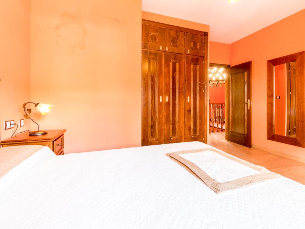 Casa Rosa Del Romeral * Niguelas