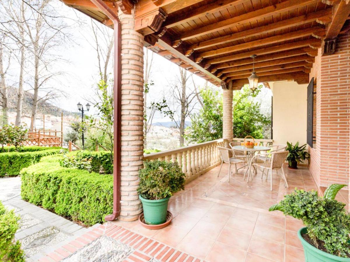 Casa Rosa Del Romeral